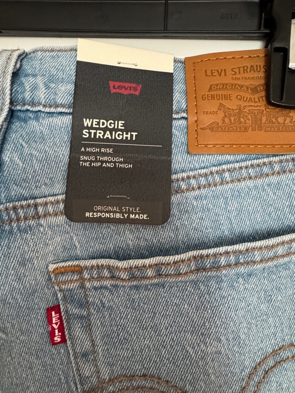 Levi's Light Blue High-Rise Straight Jeans - Picture 3 of 4